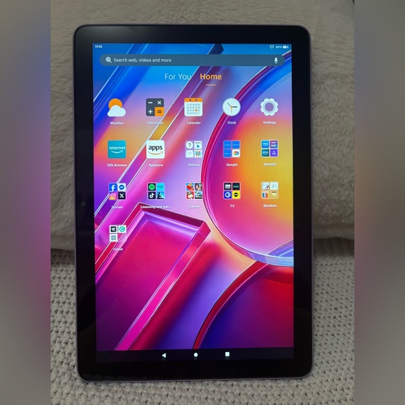 Amazon Fire HD 10 Tablet - Picture 4 of 4